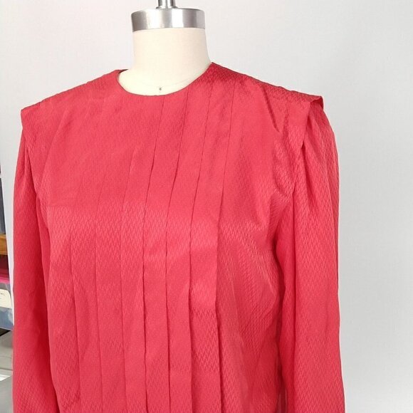 Vintage 80's Halston III Red Pleat Front Blouse Top Size S Button Back Long Slv - Picture 3 of 9